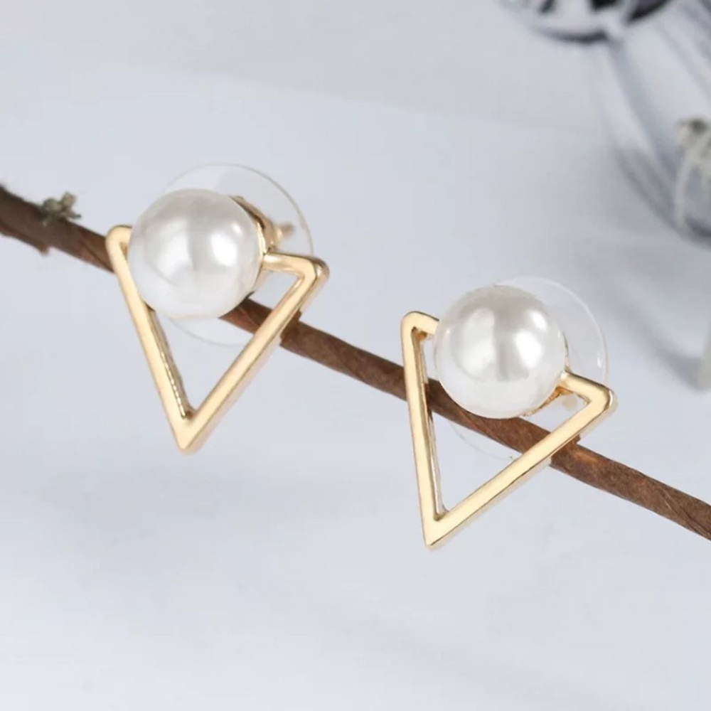 🔴5/$20⚠️𝗖𝗟𝗘𝗔𝗥𝗔𝗡𝗖𝗘⚠️Pearl Earrings NEW - Picture 6 of 9
